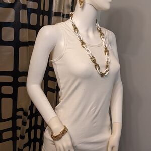 White & copper chain w/free earrings bracelet